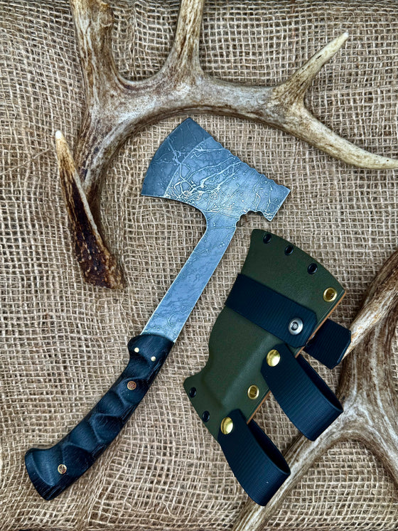 The Ridgeback Hatchet