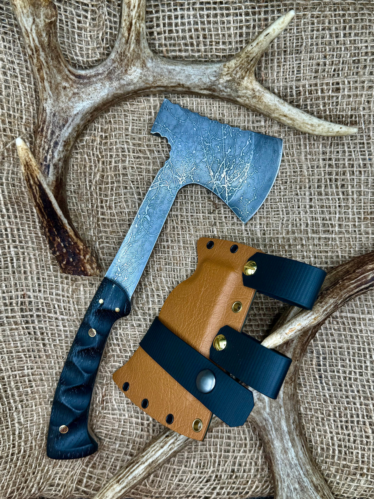 The Ridgeback Hatchet